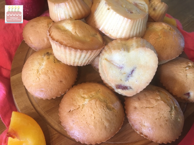 Nektarinen-Muffins – SINNIgeS Backen und Kochen